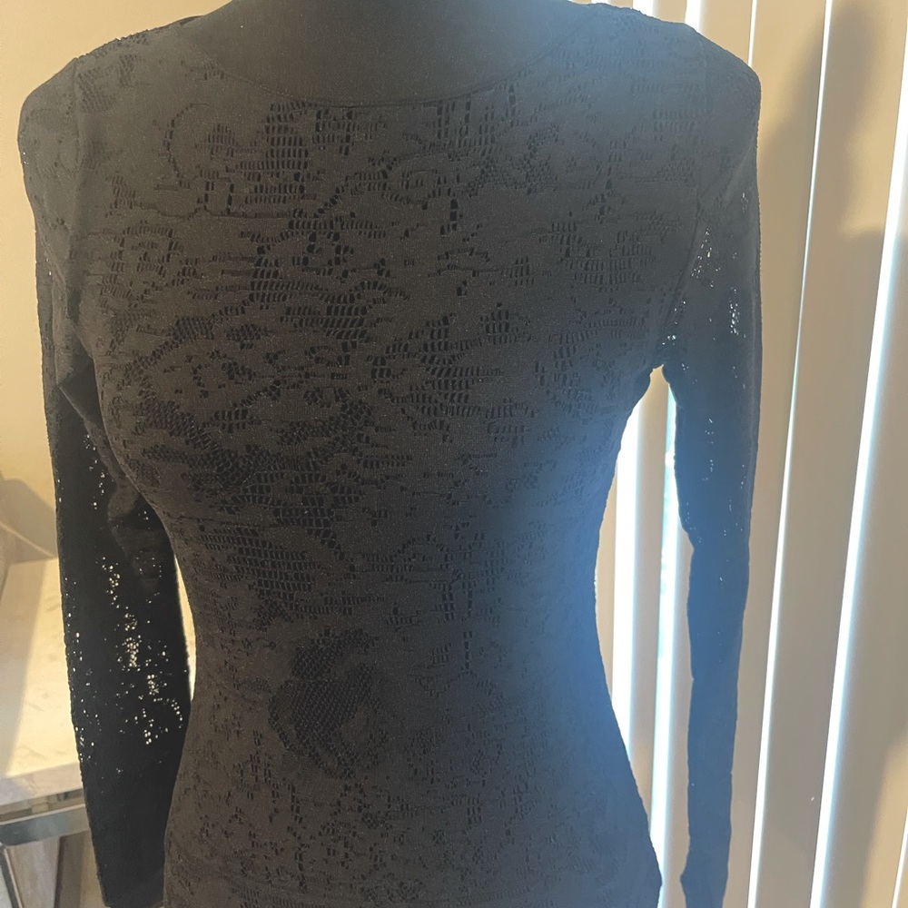 FUZZI Very Flattering Top